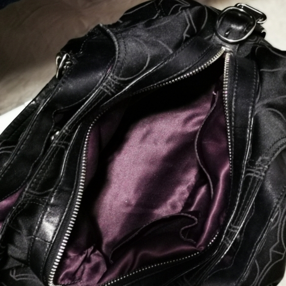 Purse - Picture 2 of 8